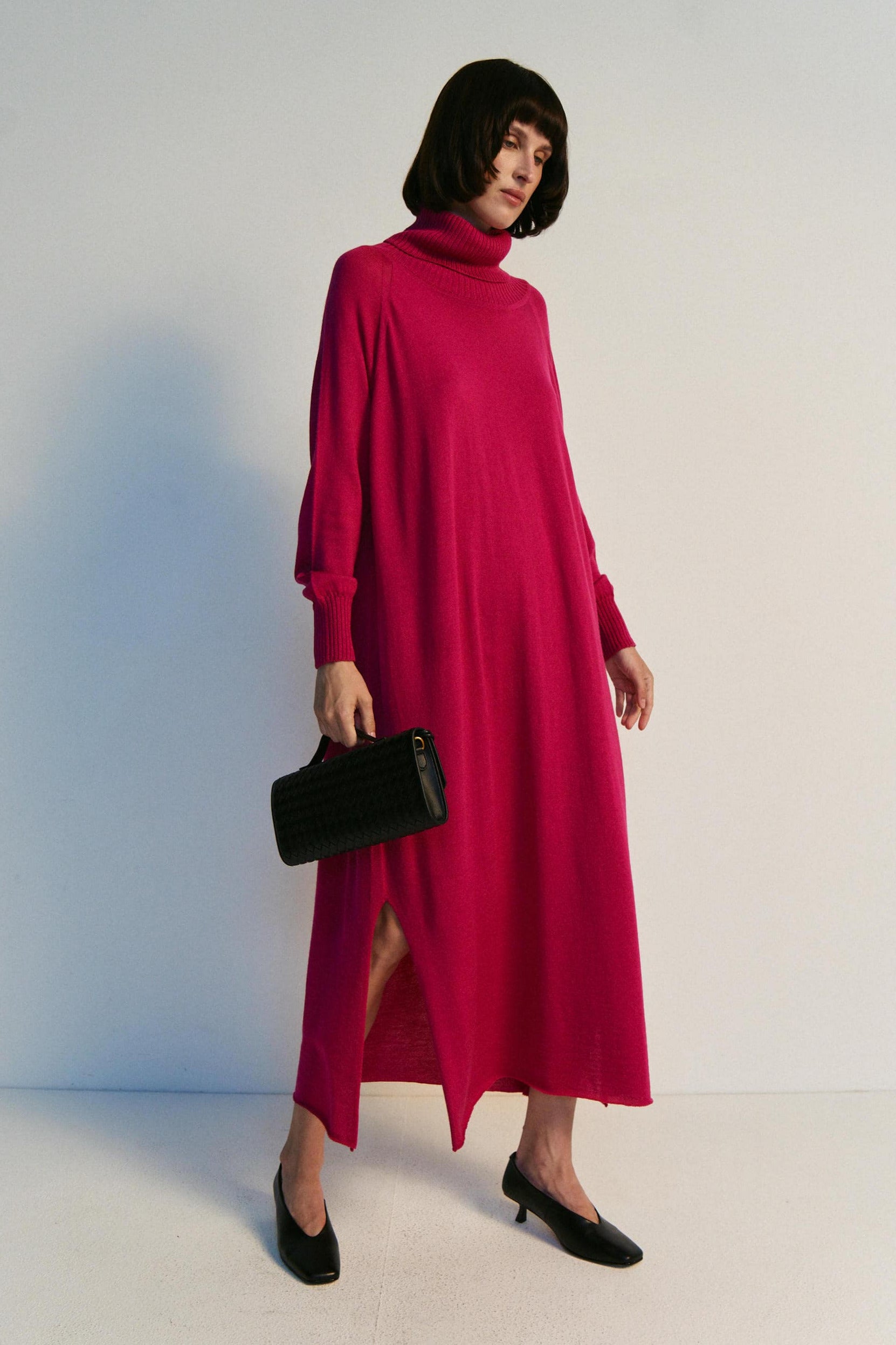Merino-Schlauchkleid mit hohem Kragen