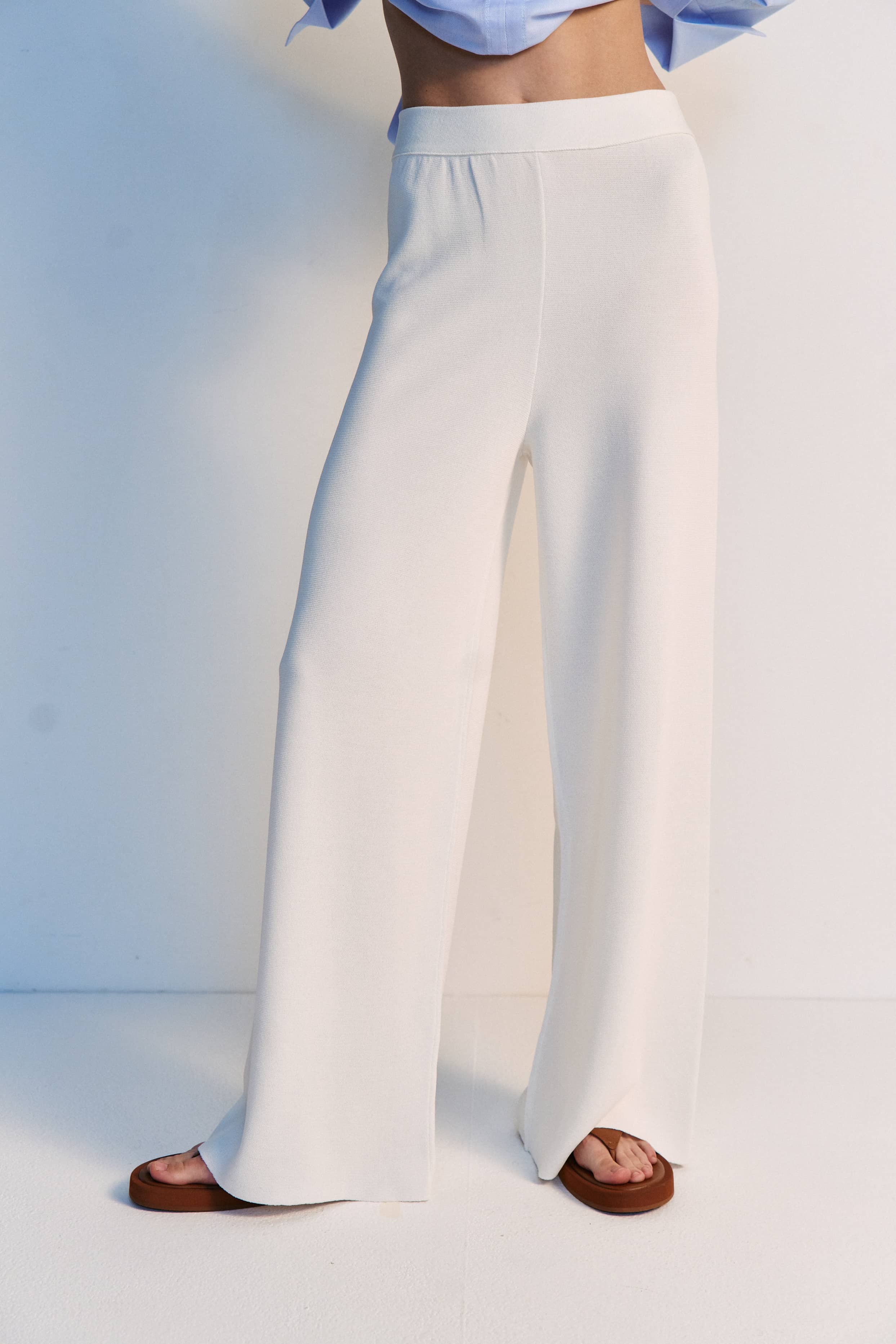 Wide-Leg Trousers in Ivory