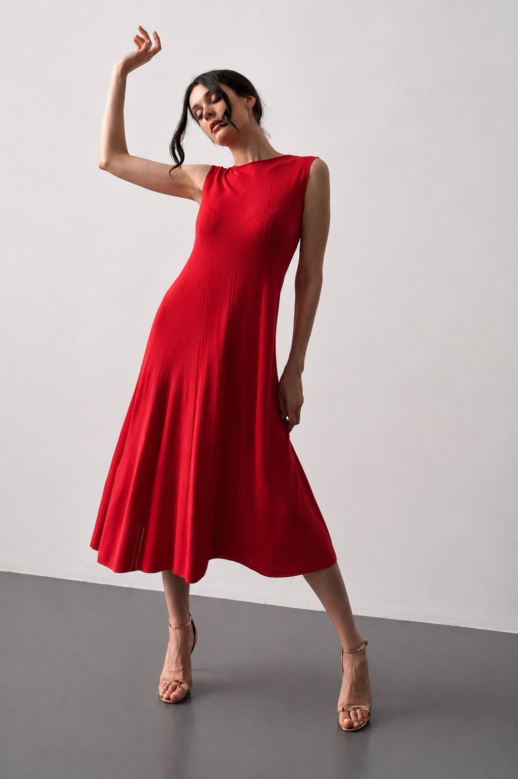 Sundress with a triangle on the back