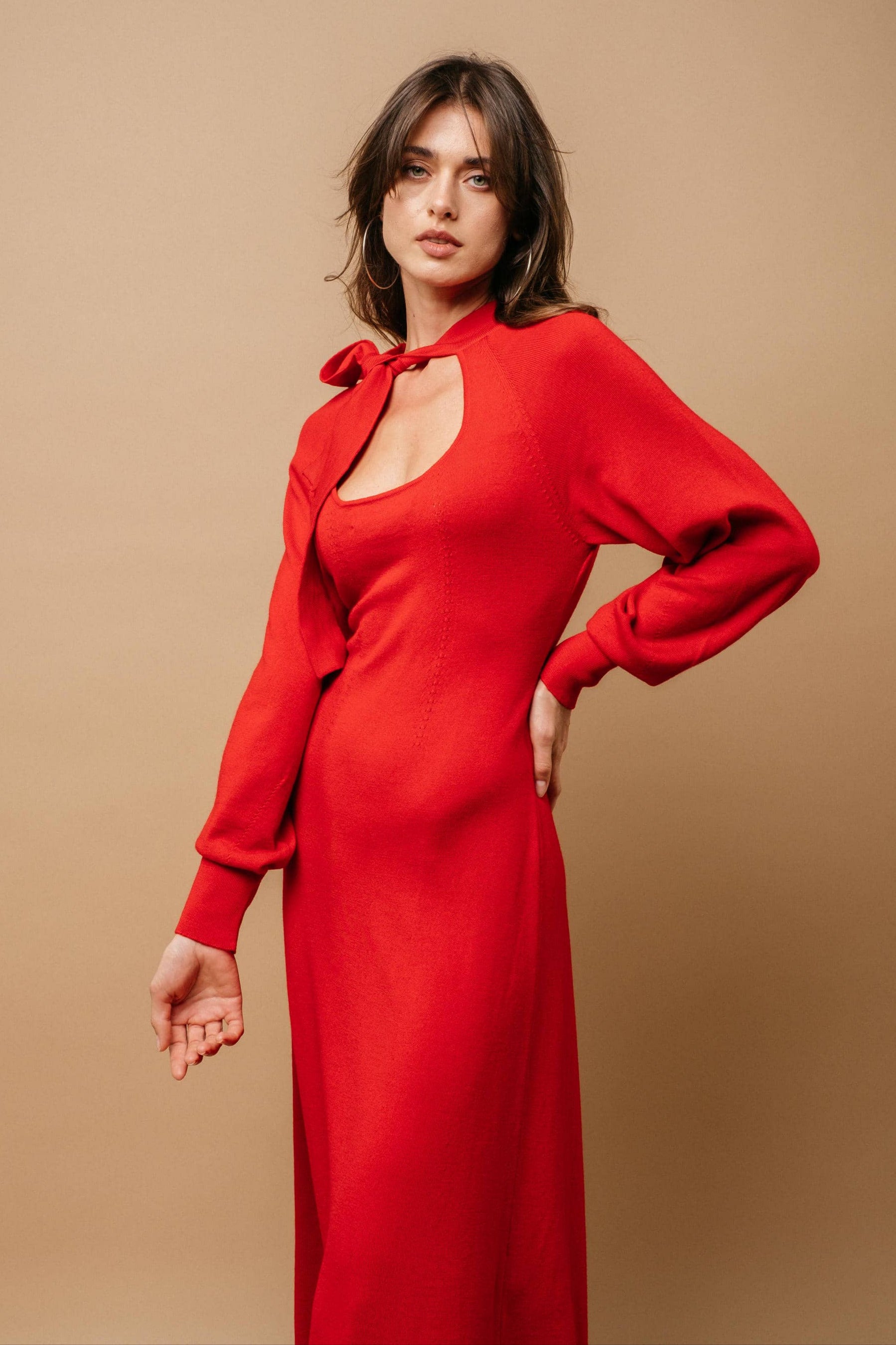 Wendbares Kleid mit Krawatte