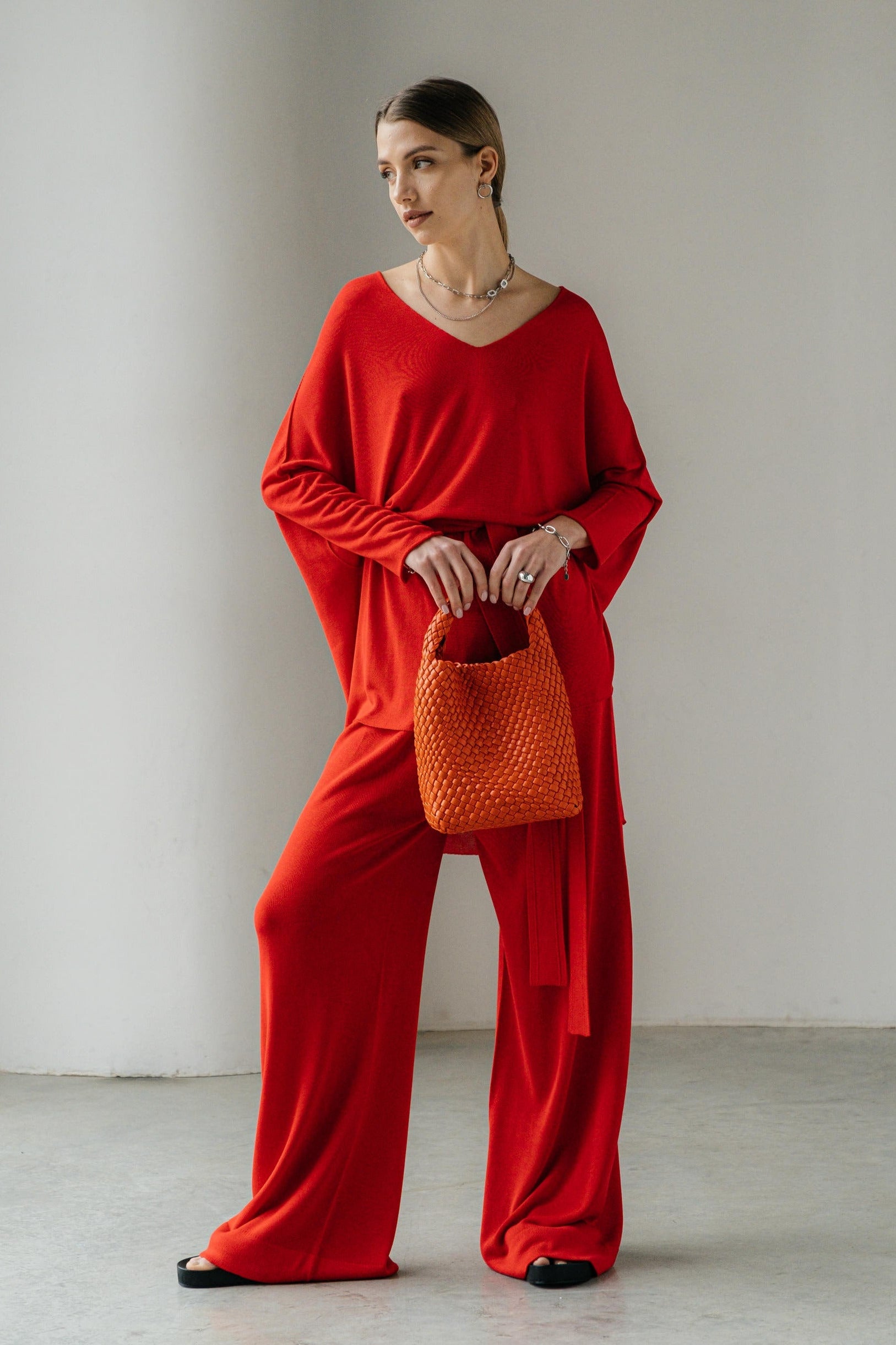 Relaxed Wide-Leg Trousers