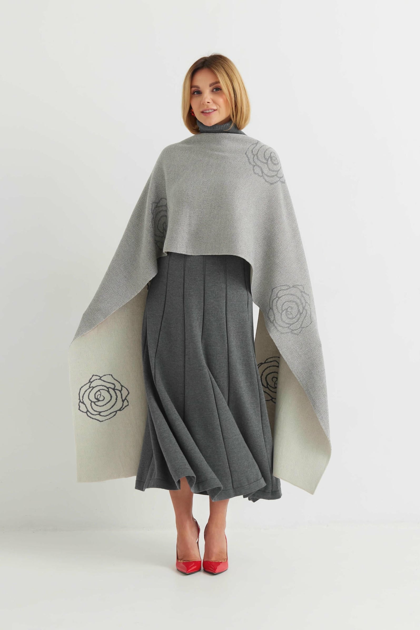 Merino Wool Rose Woven Scarf