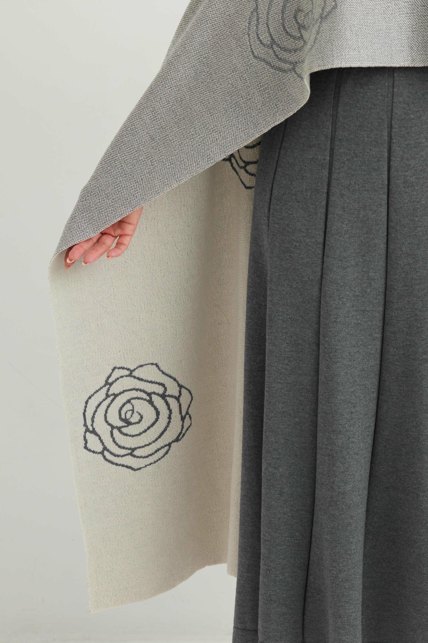 Merino Wool Rose Woven Scarf