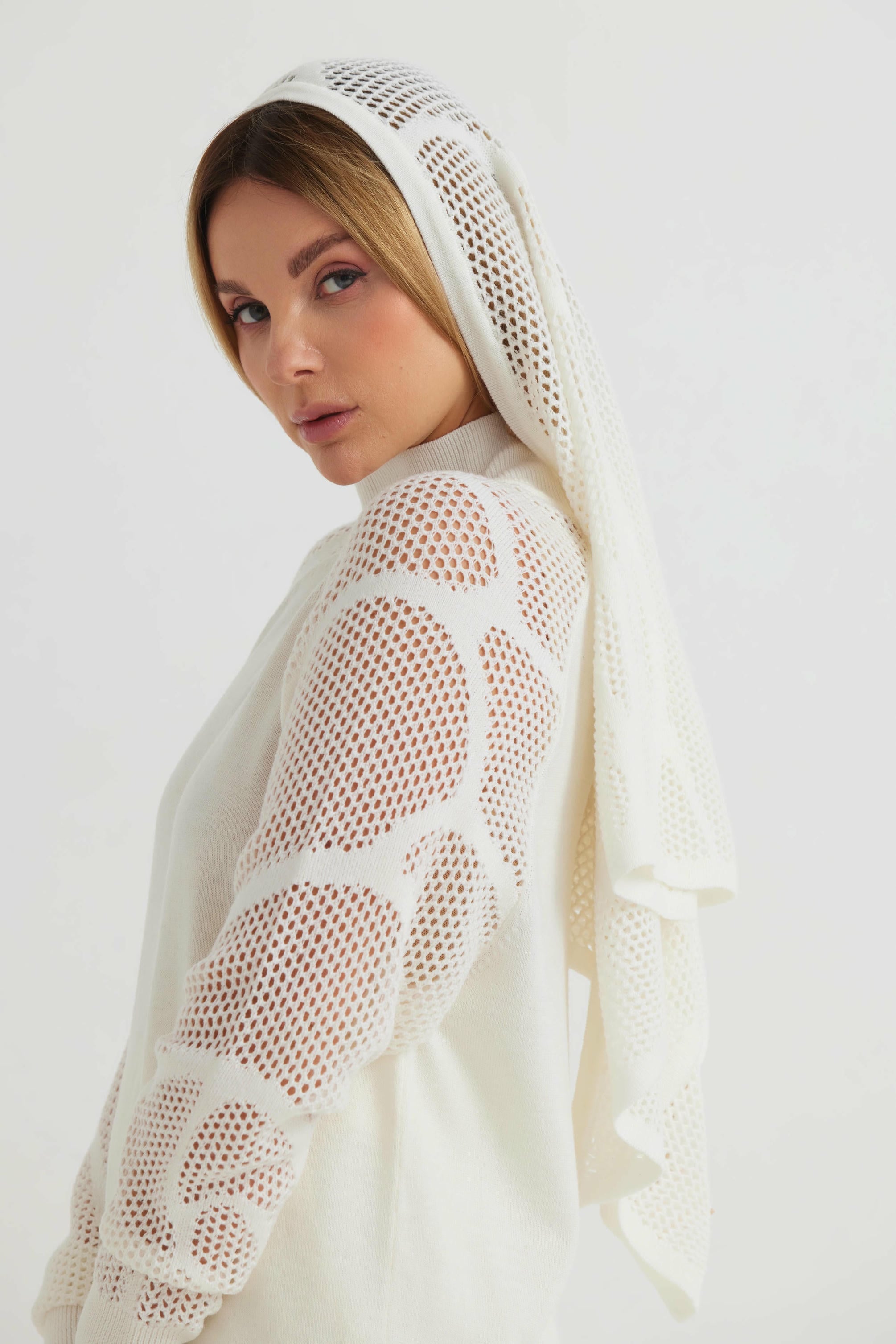 Dreieckiger Spitzenschal