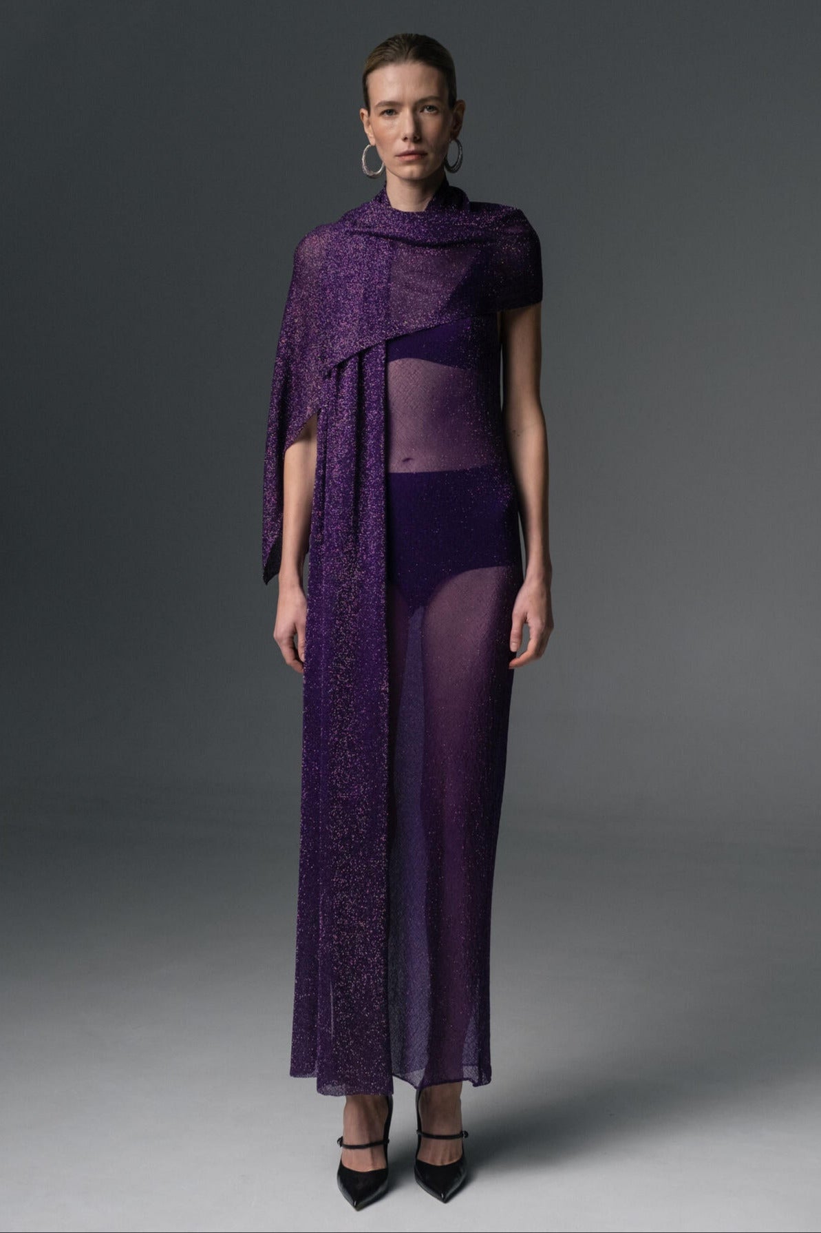 Lurexkleid mit Schal