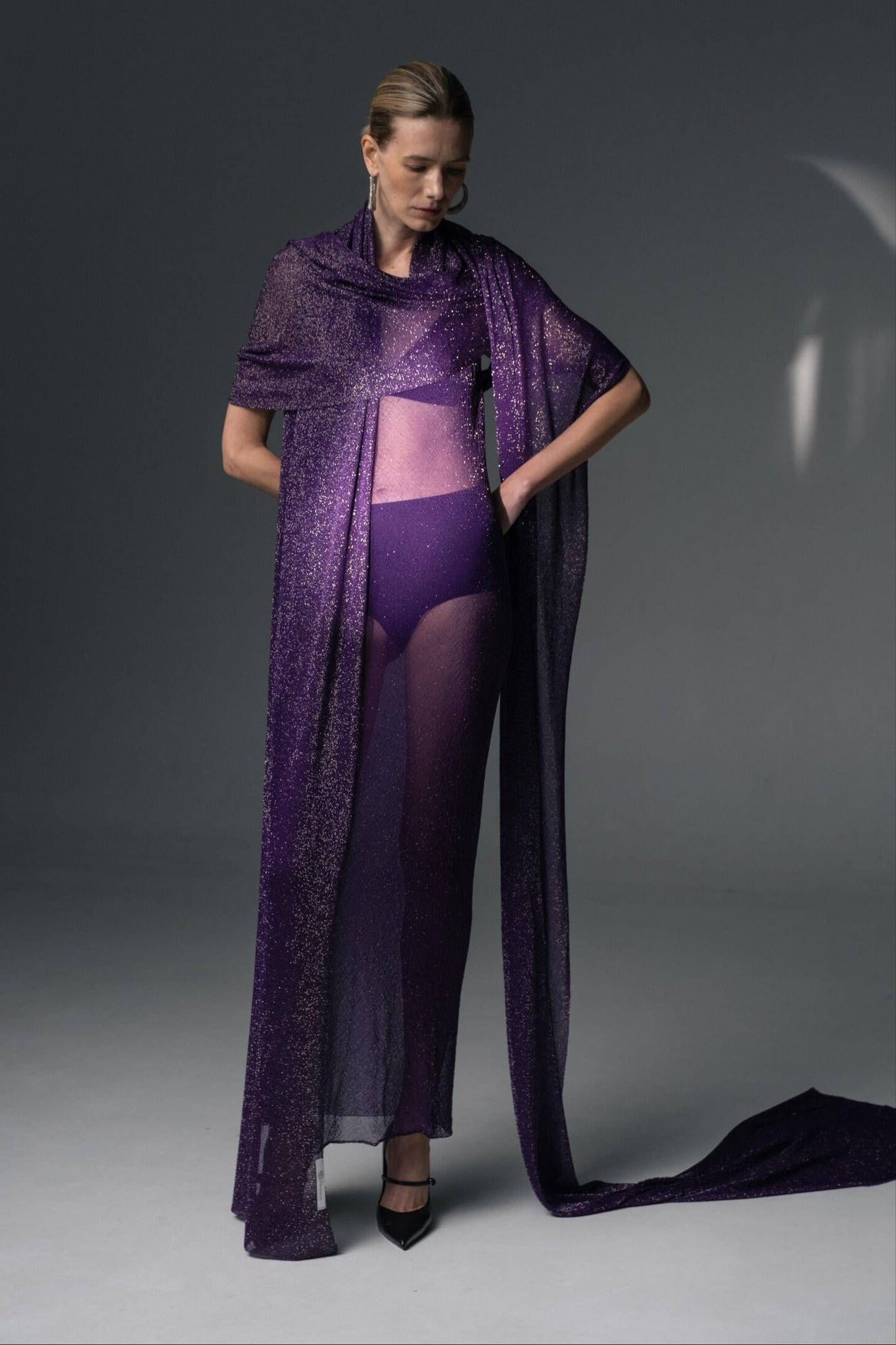 Lurexkleid mit Schal