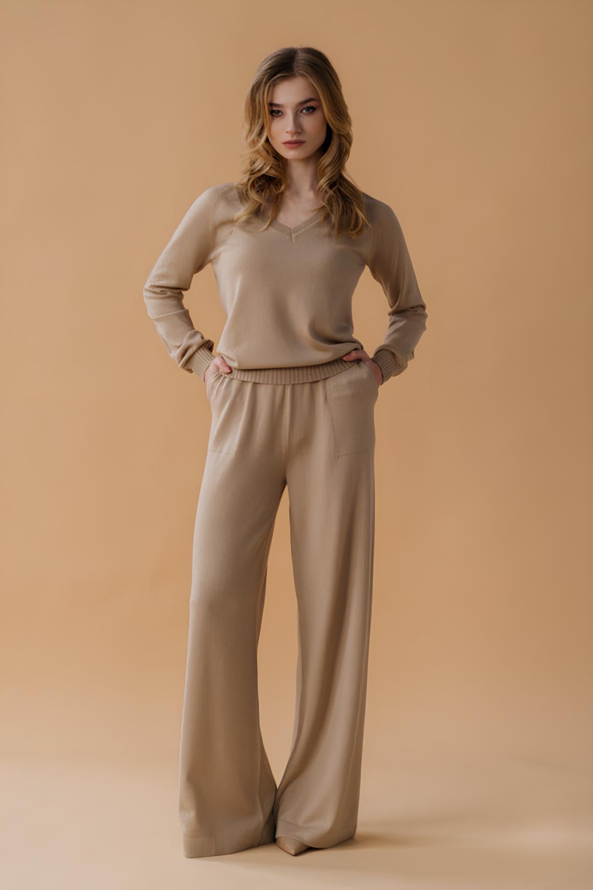 Essential Merino Pullover mit V-Ausschnitt