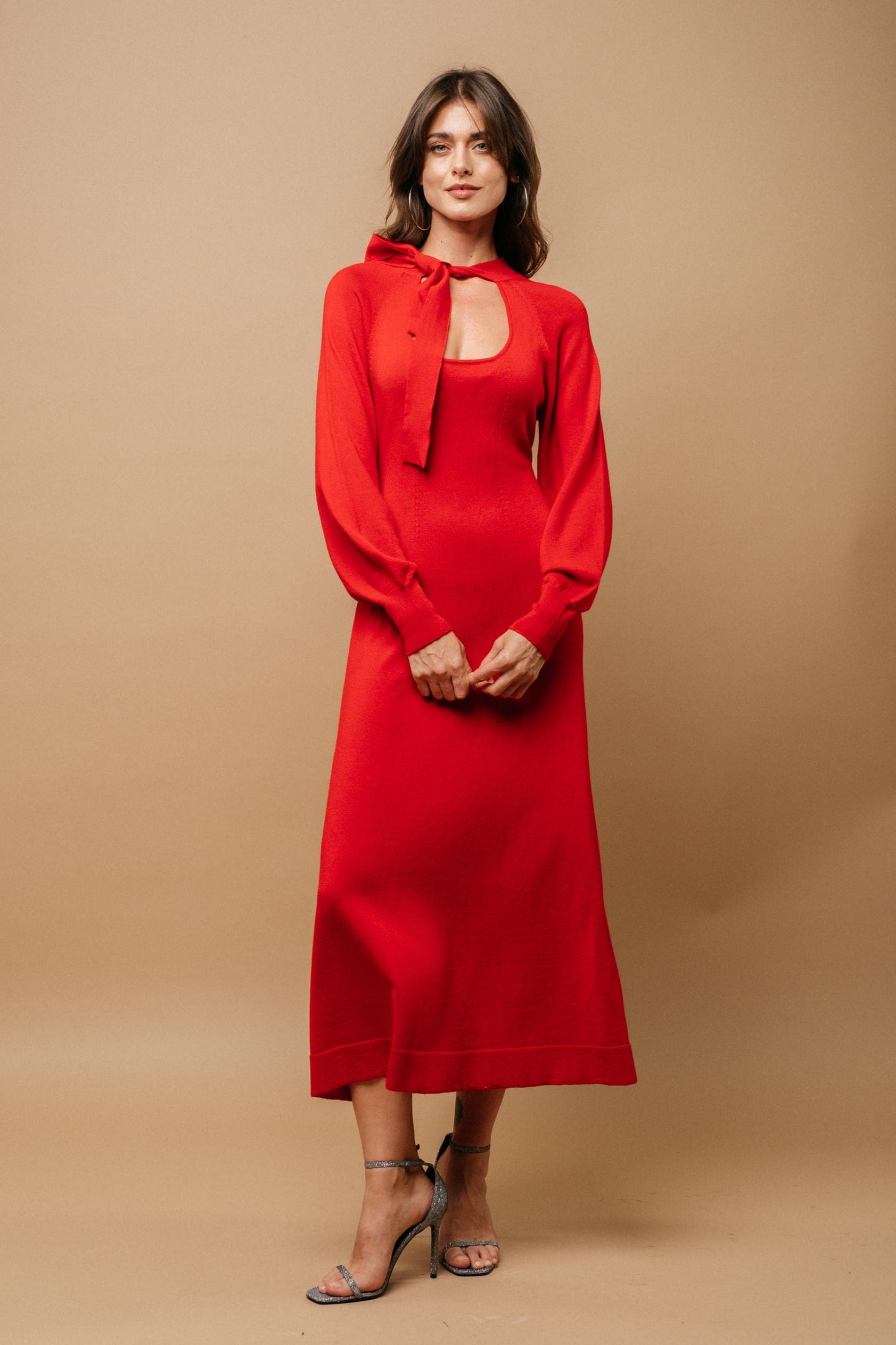 Wendbares Kleid mit Krawatte