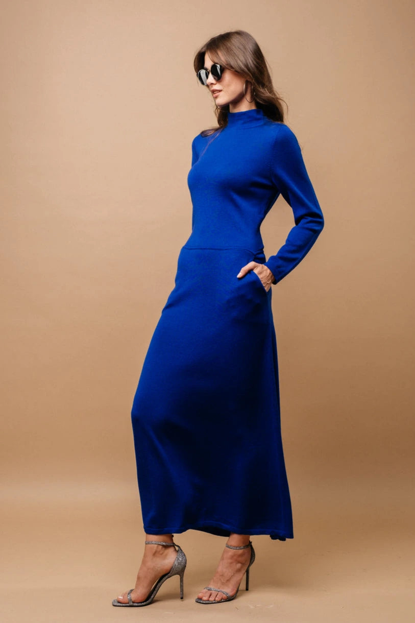 Merino-Hochkragenkleid