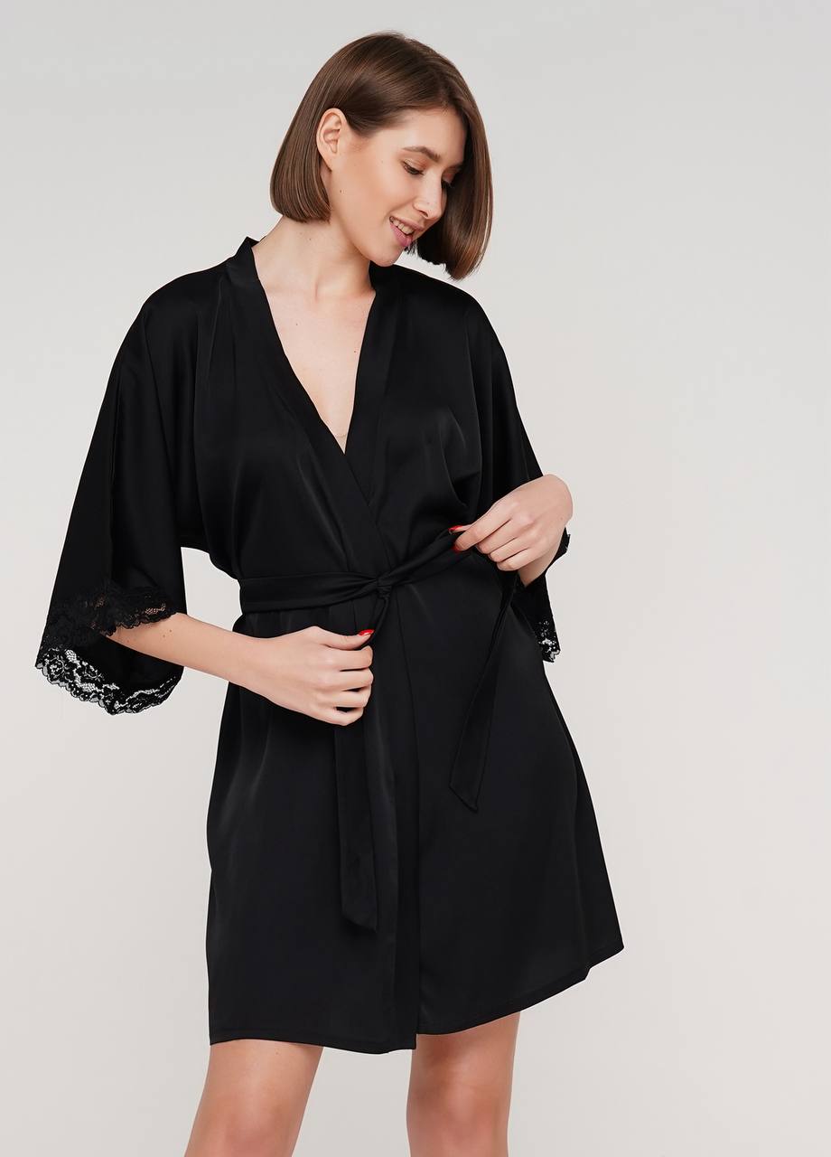 Beige silky acetate satin robe detail