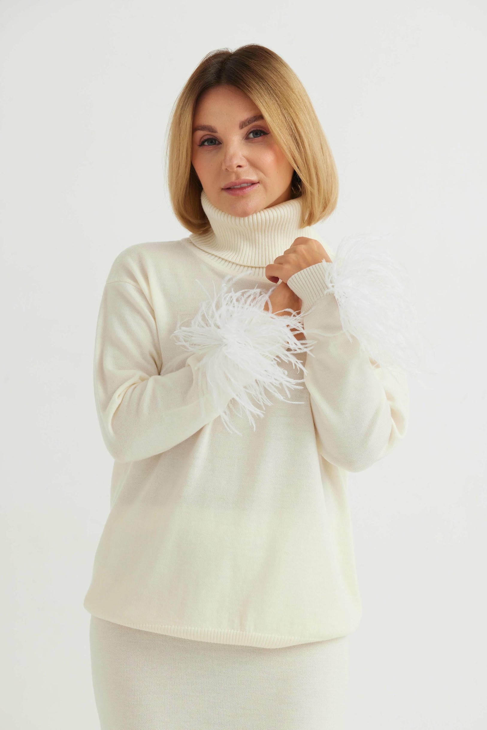 Feather Brooch with Pin Fastening