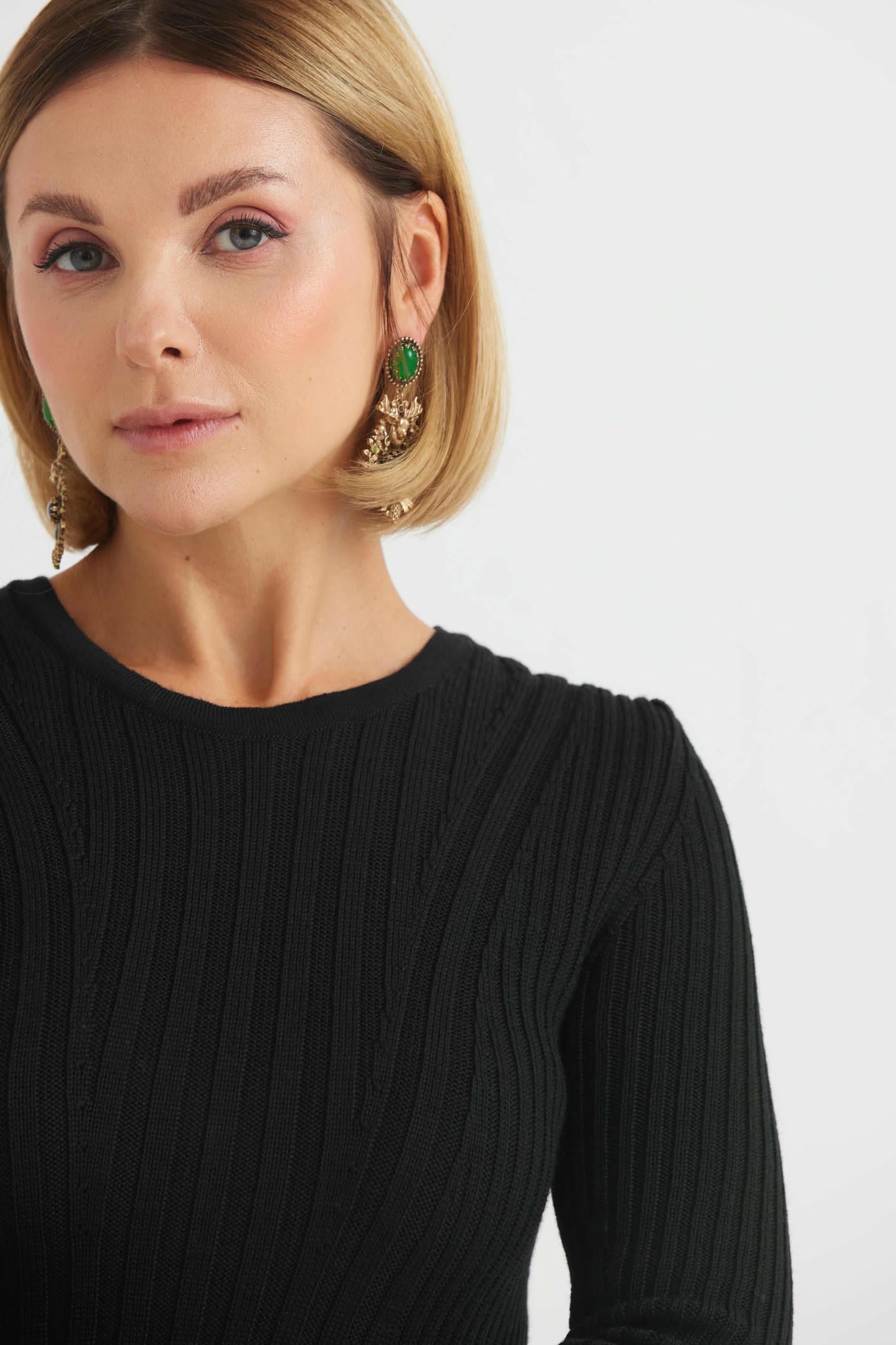 Geripptes Midikleid aus Merinowolle