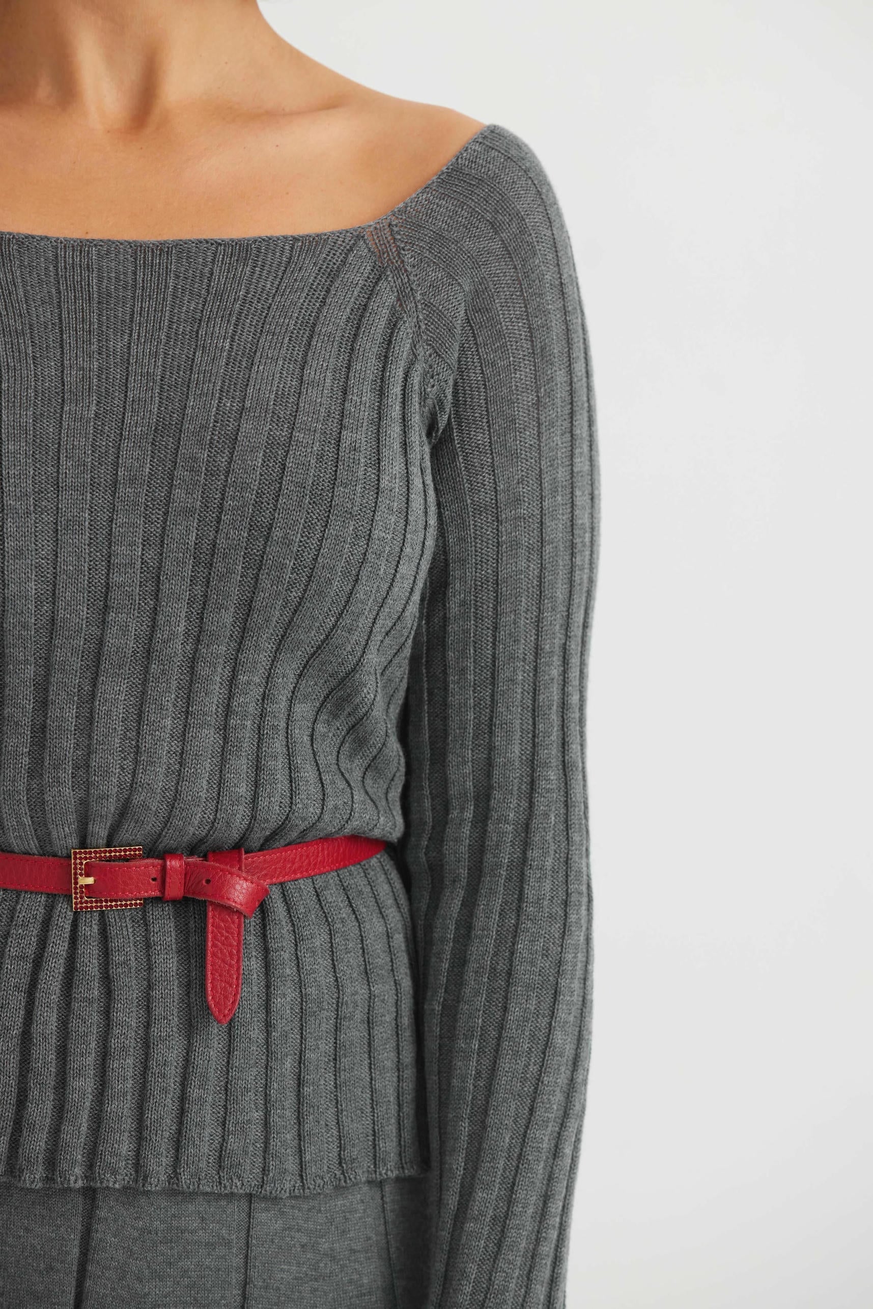 Gerippter Pullover aus Merinowolle mit quadratischem Ausschnitt